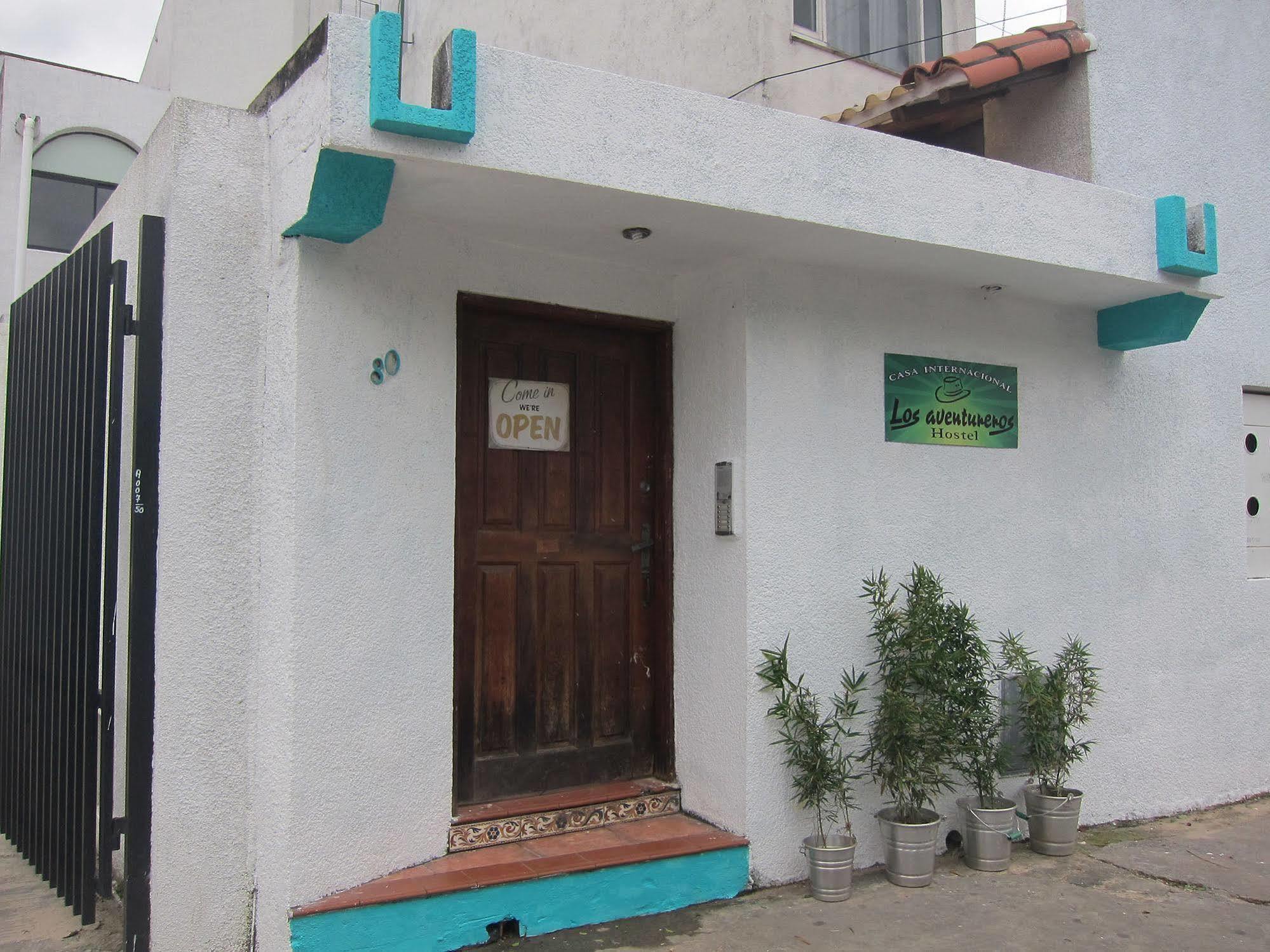 Hostal Los Aventureros Santa Cruz de La Sierra Exterior foto